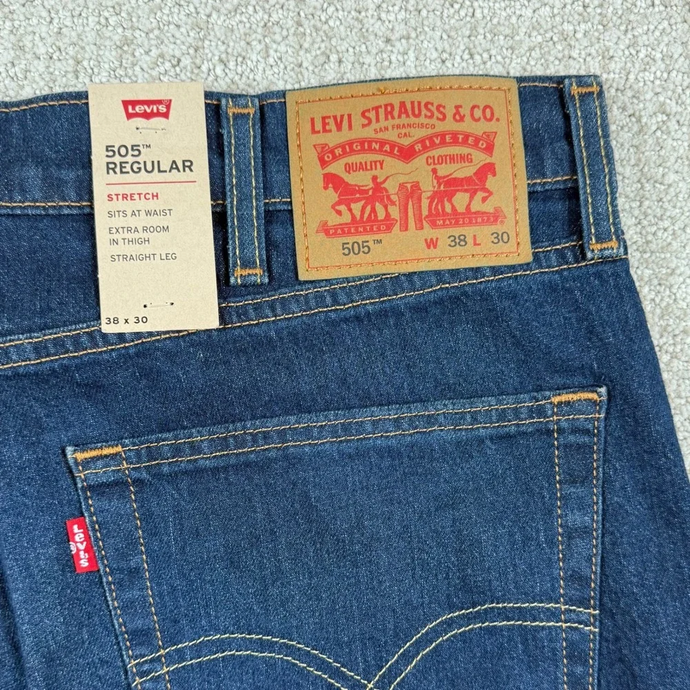 NEW Levi's 505 Men 38x30 (Actual 36x29) Regular Fit Stretch Straight Jeans *Read